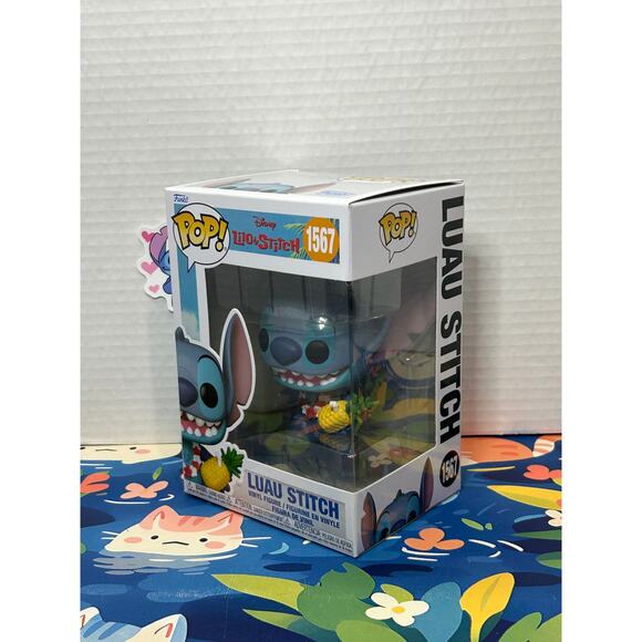 Lilo & Stitch Luau Stitch Funko Pop! Vinyl Figure #1567 - Picture 3 of 13